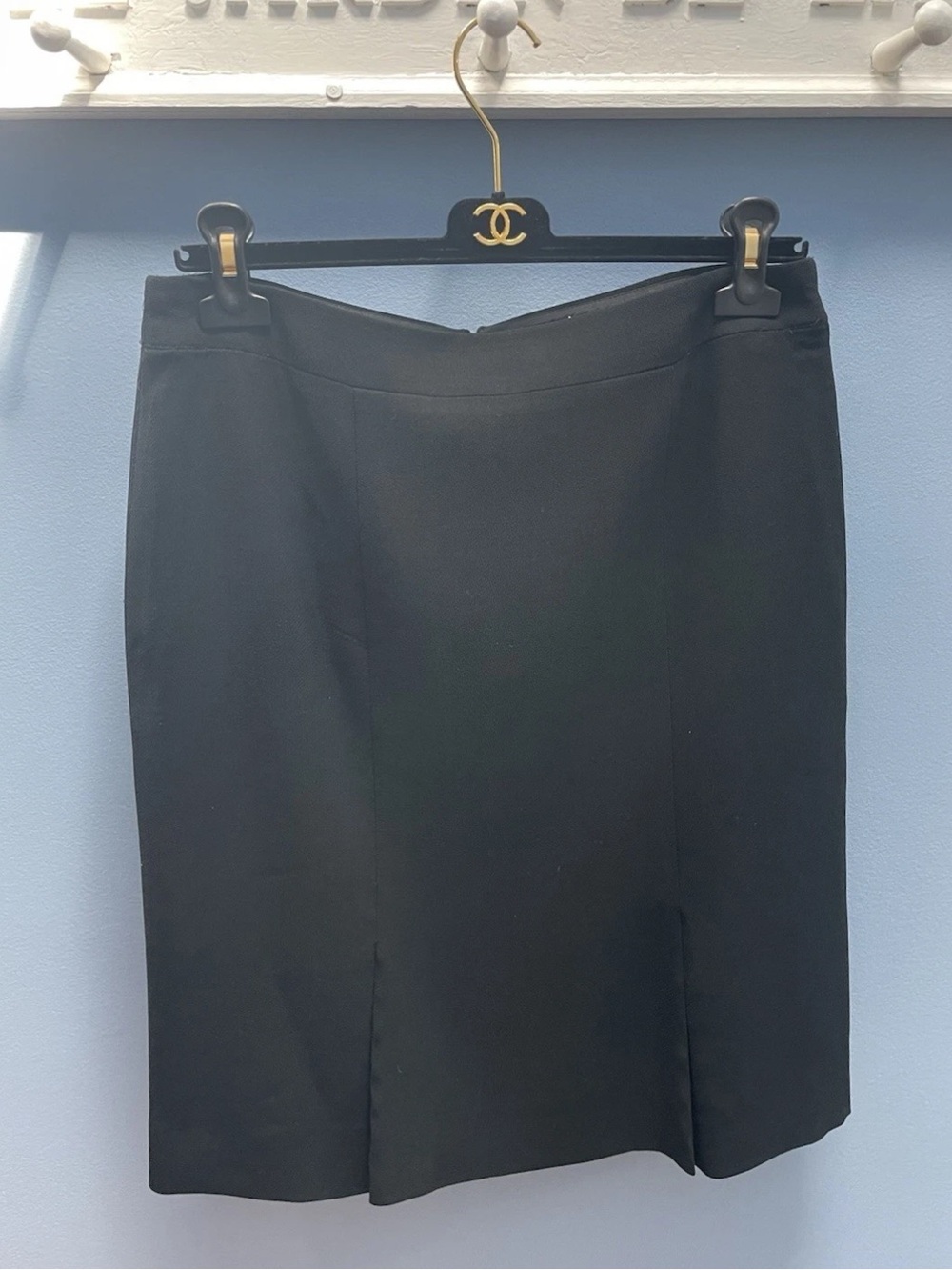 CHANEL Black Wool Pencil Skirt Sz 40 US 8 Classic Midi Made in France